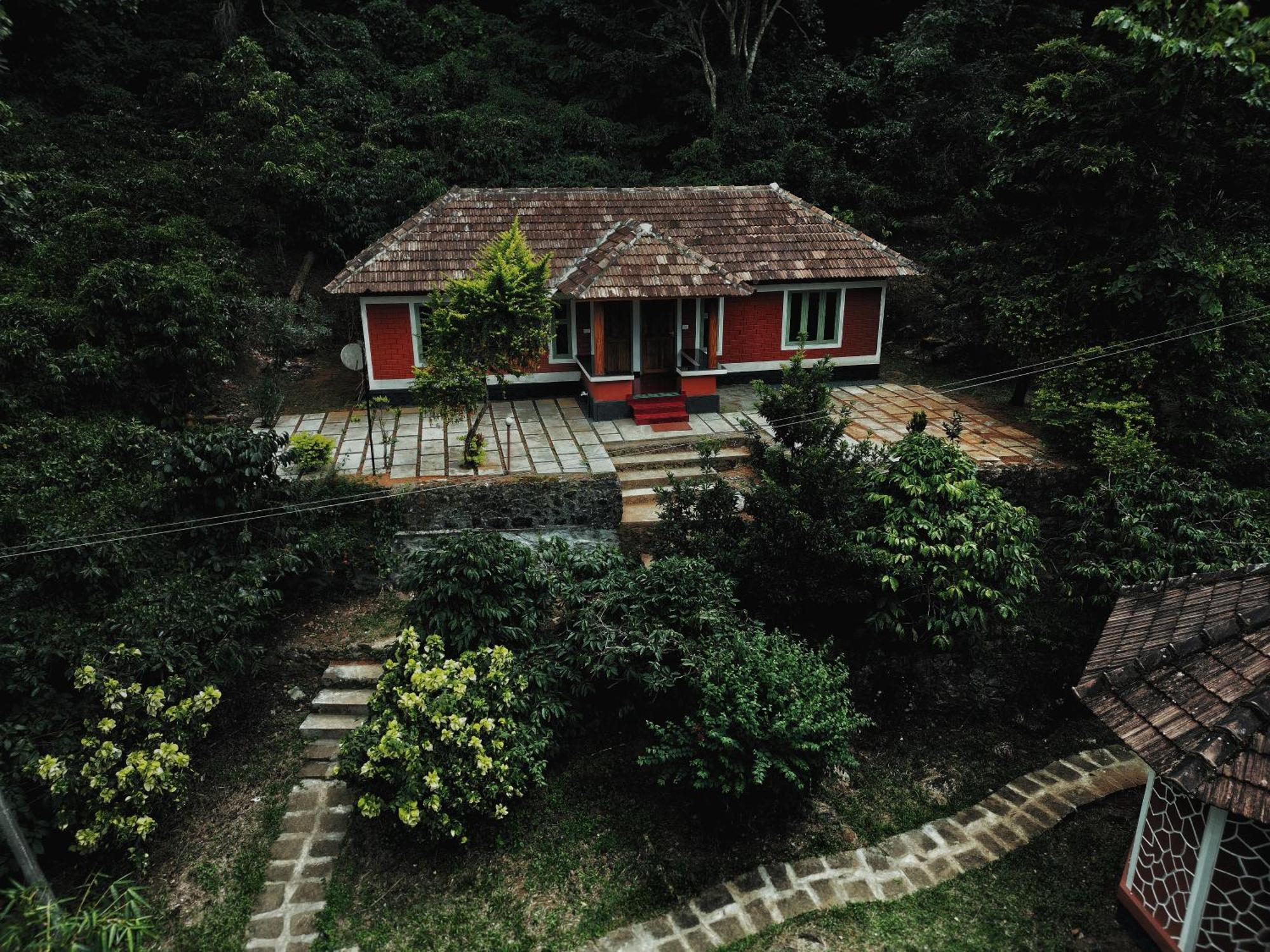 קאלפטה Mahout Resort Wayanad - An Experiential Jungle Stay With Waterfall מראה חיצוני תמונה
