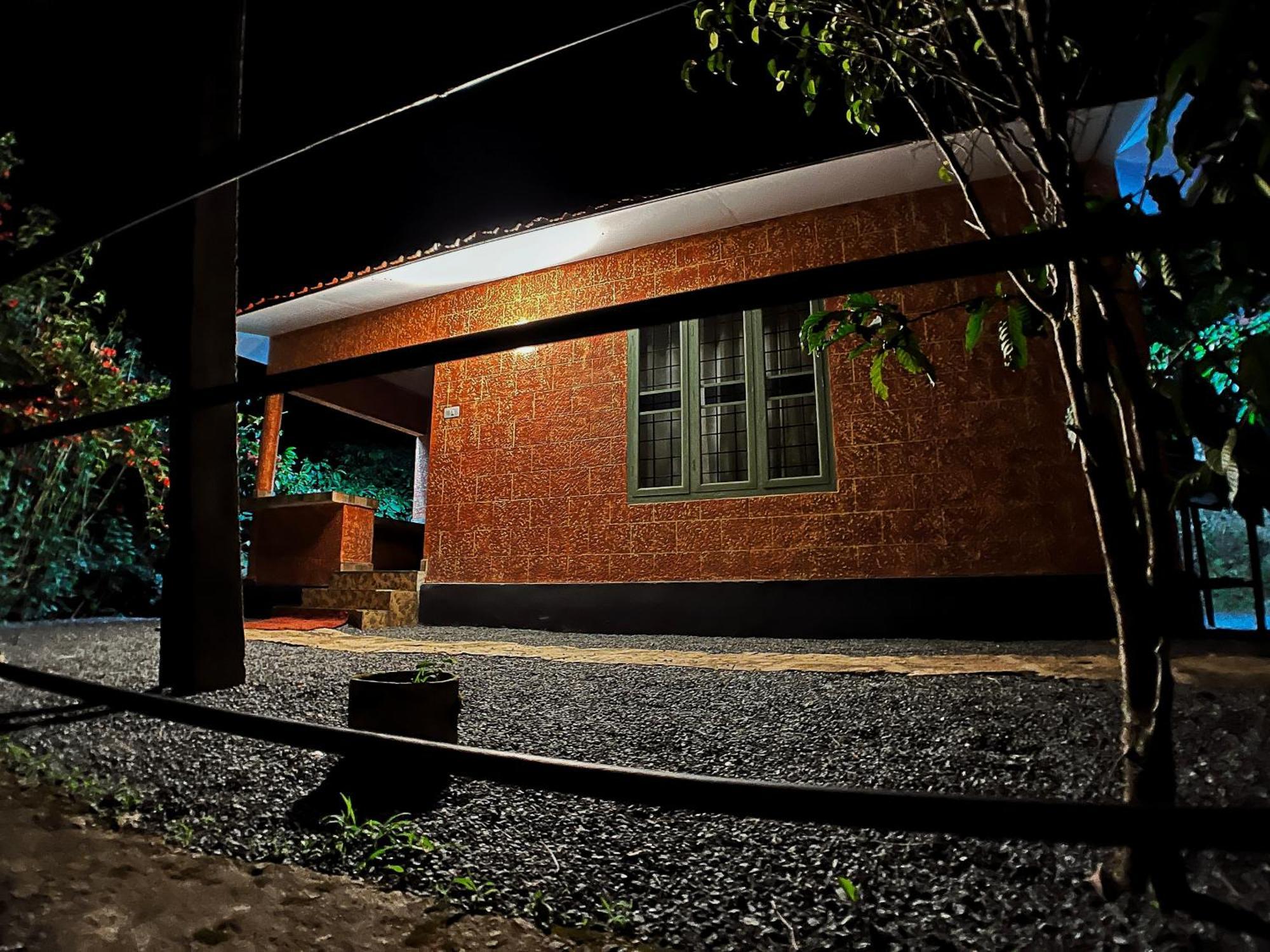 קאלפטה Mahout Resort Wayanad - An Experiential Jungle Stay With Waterfall מראה חיצוני תמונה